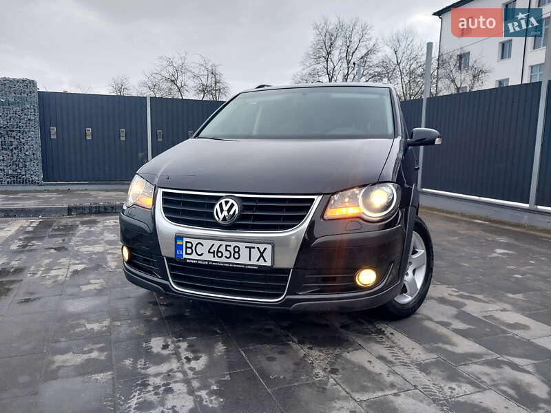 Минивэн Volkswagen Cross Touran 2008 в Самборе