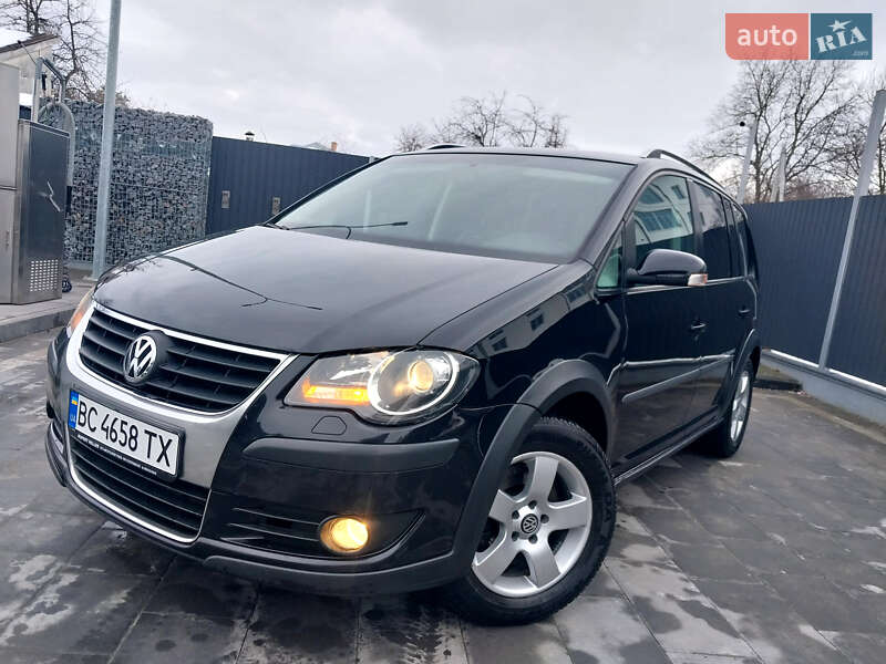 Минивэн Volkswagen Cross Touran 2008 в Самборе
