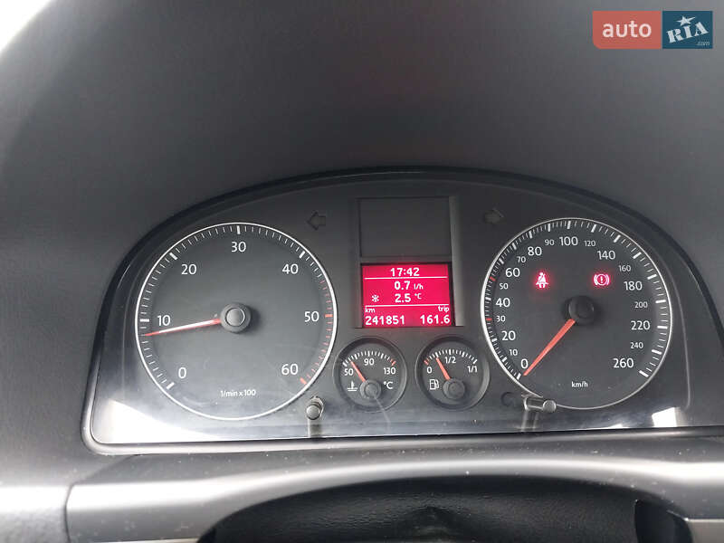 Минивэн Volkswagen Cross Touran 2008 в Самборе