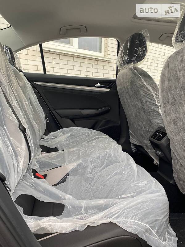 Седан Volkswagen e-Bora 2019 в Борисполе