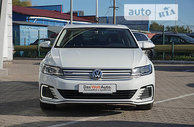 Лимузин Volkswagen e-Bora 2019 в Черновцах