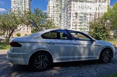 Седан Volkswagen e-Bora 2019 в 