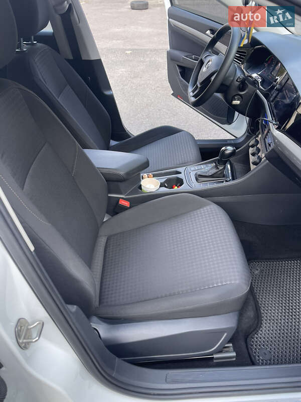 Седан Volkswagen e-Bora 2019 в Києві