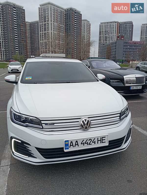 Седан Volkswagen e-Bora 2019 в Киеве фото 9 Седан Volkswagen e-Bora 2019 в Киеве