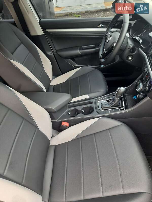 Седан Volkswagen e-Bora 2019 в Киеве фото 24 Седан Volkswagen e-Bora 2019 в Киеве