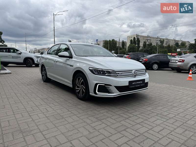 Седан Volkswagen e-Bora 2020 в Киеве