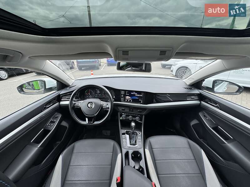 Седан Volkswagen e-Bora 2020 в Киеве