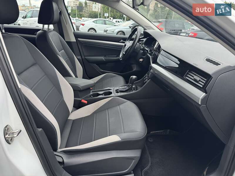 Седан Volkswagen e-Bora 2020 в Киеве