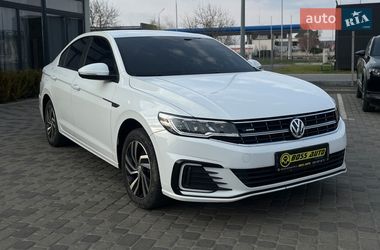 Седан Volkswagen e-Bora 2019 в Мукачево