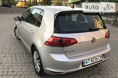 Хэтчбек Volkswagen e-Golf 2015 в Ивано-Франковске