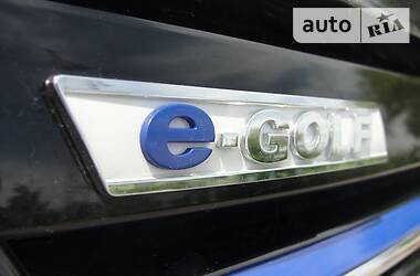 Хетчбек Volkswagen e-Golf 2017 в 