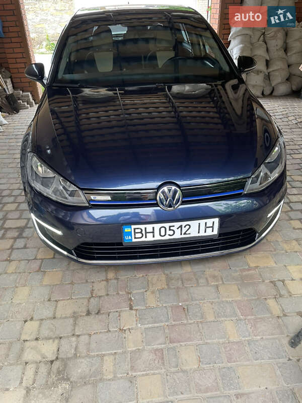 Хетчбек Volkswagen e-Golf 2016 в Одесі
