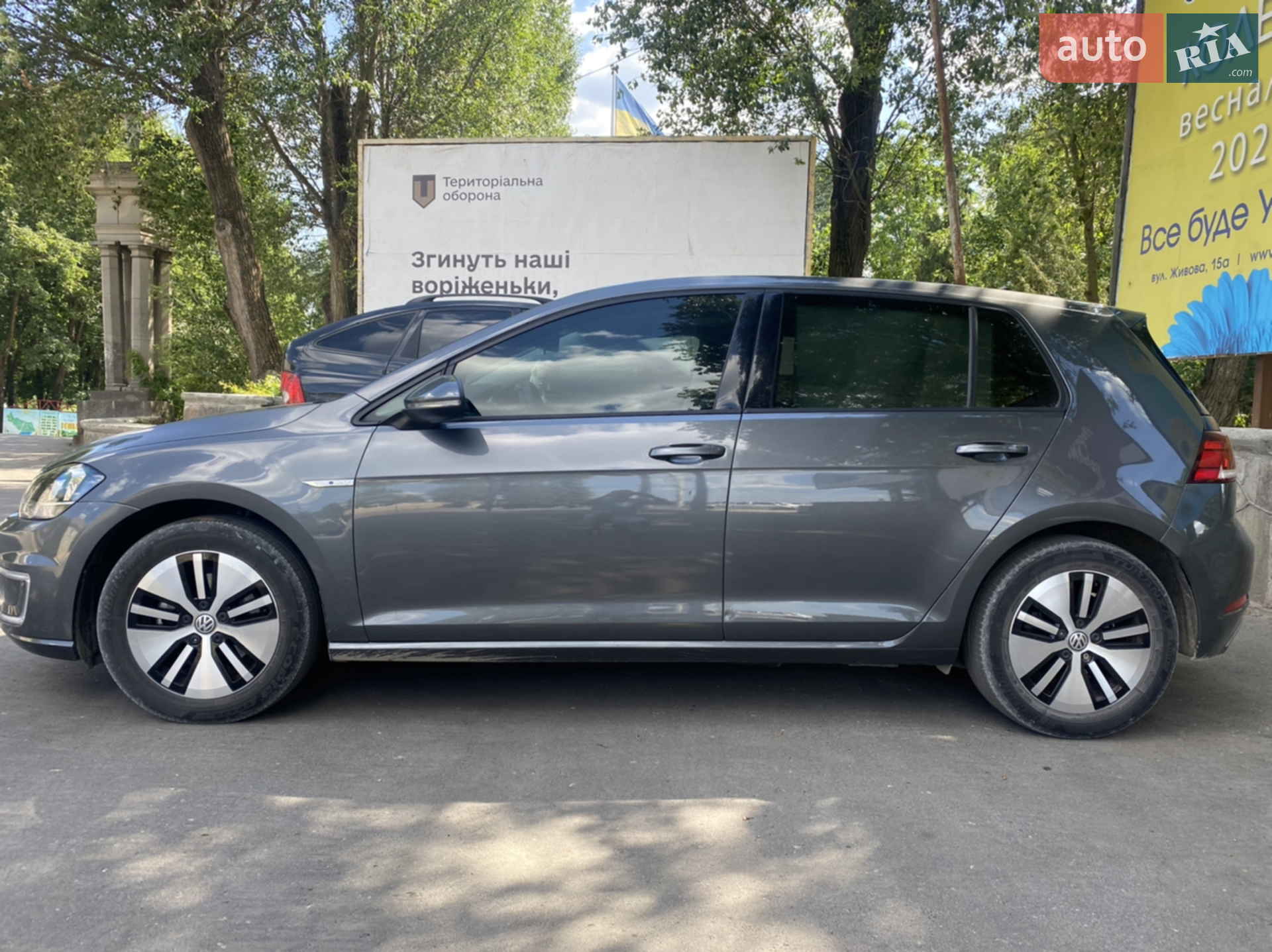 2017 Volkswagen Golf - мініатюра 2