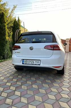 Хэтчбек Volkswagen e-Golf 2015 в Казатине