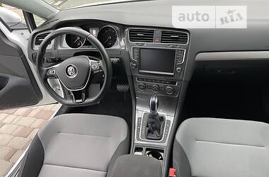 Хэтчбек Volkswagen e-Golf 2016 в Черновцах