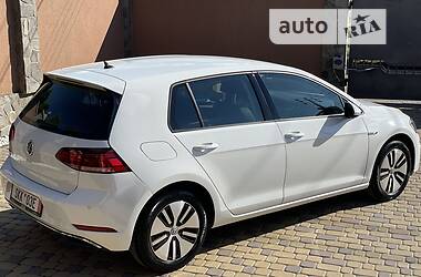 Хэтчбек Volkswagen e-Golf 2019 в Черновцах