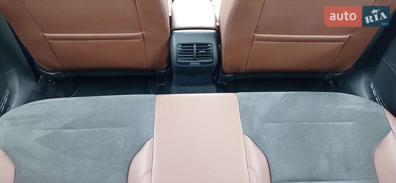 Хетчбек Volkswagen e-Golf 2016 в Жовкві