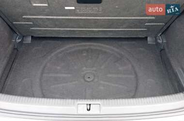 Хэтчбек Volkswagen e-Golf 2016 в Жовкве