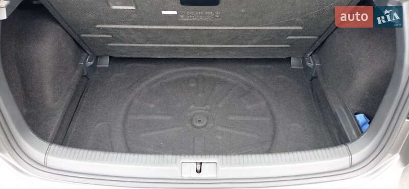 Хетчбек Volkswagen e-Golf 2016 в Жовкві