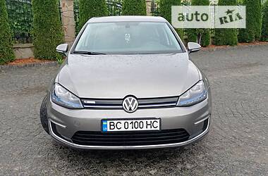 Хэтчбек Volkswagen e-Golf 2016 в Жовкве