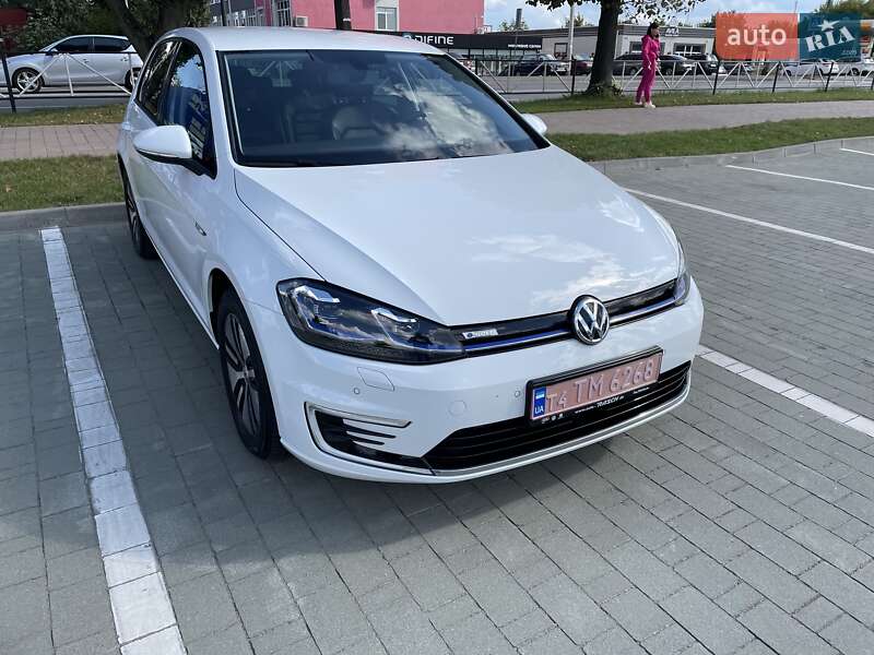 Хэтчбек Volkswagen e-Golf 2018 в Хмельницком