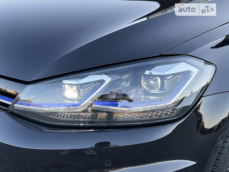 Хэтчбек Volkswagen e-Golf 2018 в Луцке