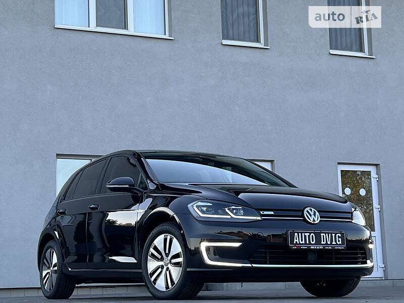 Хетчбек Volkswagen e-Golf 2018 в 