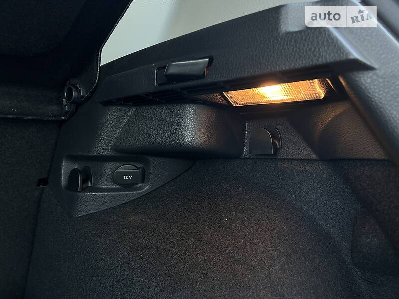 Хэтчбек Volkswagen e-Golf 2018 в Луцке