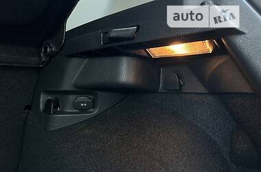Хетчбек Volkswagen e-Golf 2018 в 