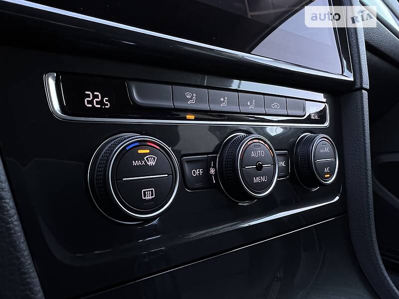 Хэтчбек Volkswagen e-Golf 2018 в Луцке