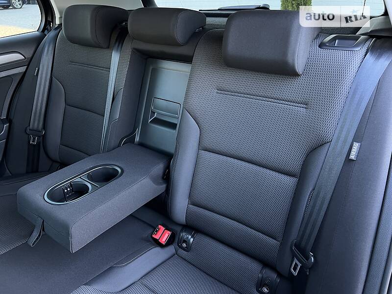 Хэтчбек Volkswagen e-Golf 2018 в Луцке