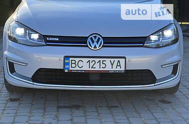 Хетчбек Volkswagen e-Golf 2017 в Львові