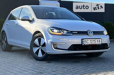 Хетчбек Volkswagen e-Golf 2017 в Львові