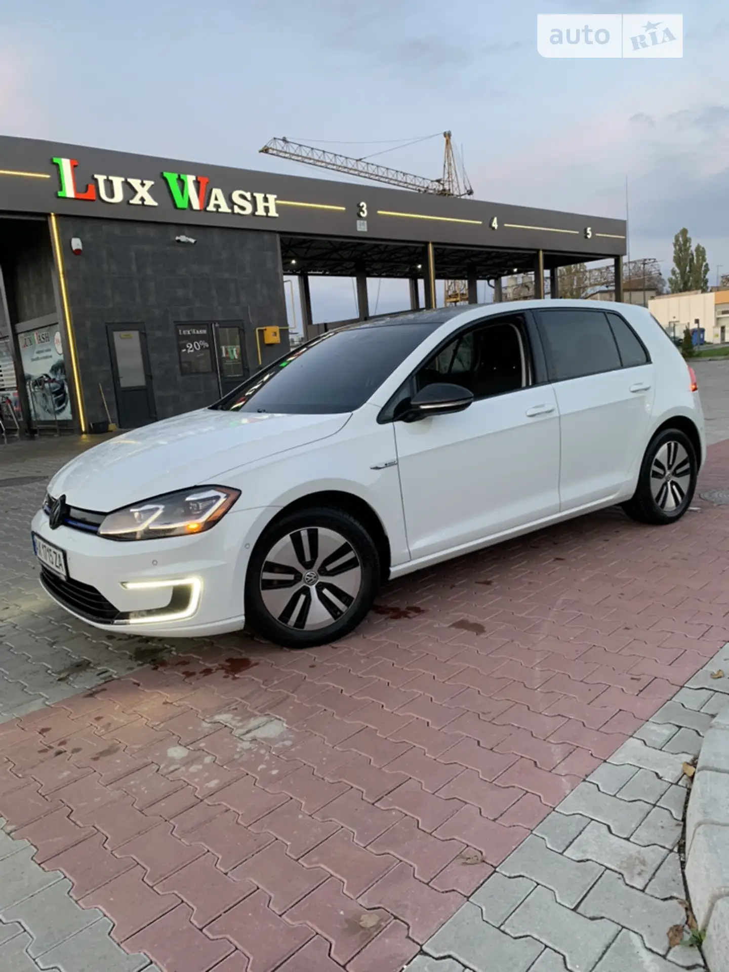 2017 Volkswagen Golf - мініатюра 3