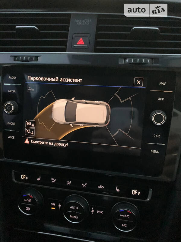 Хэтчбек Volkswagen e-Golf 2017 в Мукачево фото 23 Хэтчбек Volkswagen e-Golf 2017 в Мукачево