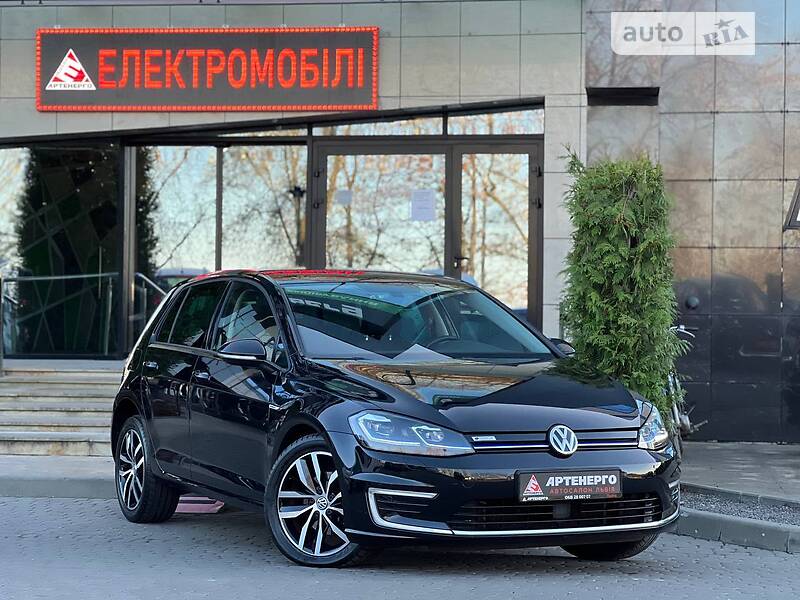 Хэтчбек Volkswagen e-Golf 2019 в Львове