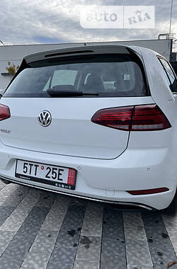 Хэтчбек Volkswagen e-Golf 2020 в 