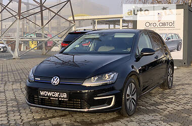 Хэтчбек Volkswagen e-Golf 2015 в Черновцах