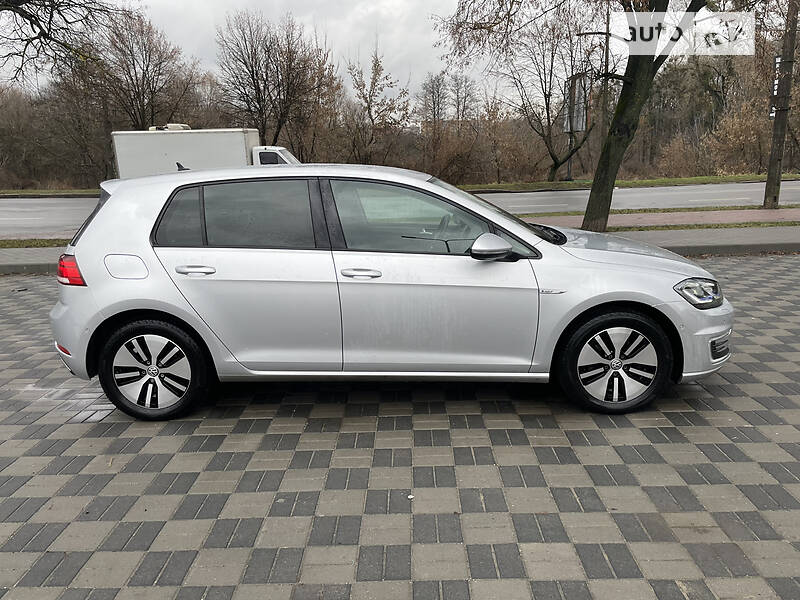 Хетчбек Volkswagen e-Golf 2019 в Хмельницькому