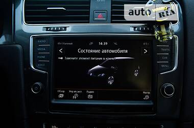 Хэтчбек Volkswagen e-Golf 2016 в 