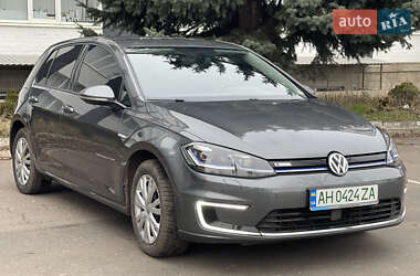 Хэтчбек Volkswagen e-Golf 2018 в 