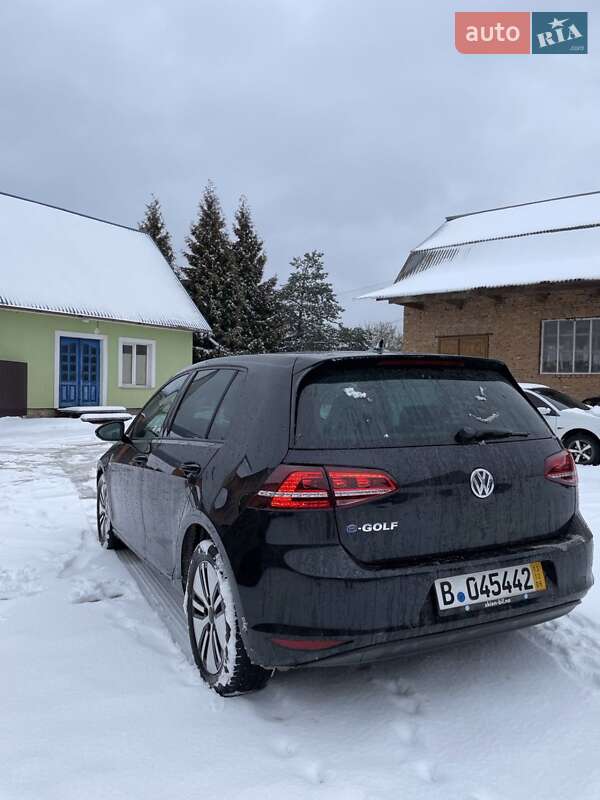 Хетчбек Volkswagen e-Golf 2015 в Львові