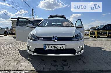 Хэтчбек Volkswagen e-Golf 2016 в Черновцах