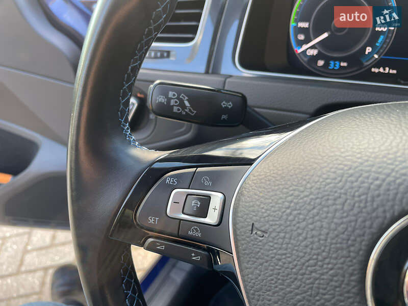 Хетчбек Volkswagen e-Golf 2018 в Шептицькому