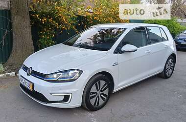 Хэтчбек Volkswagen e-Golf 2017 в Казатине