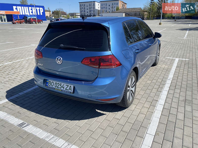Хэтчбек Volkswagen e-Golf 2016 в Тернополе фото 4 Хэтчбек Volkswagen e-Golf 2016 в Тернополе