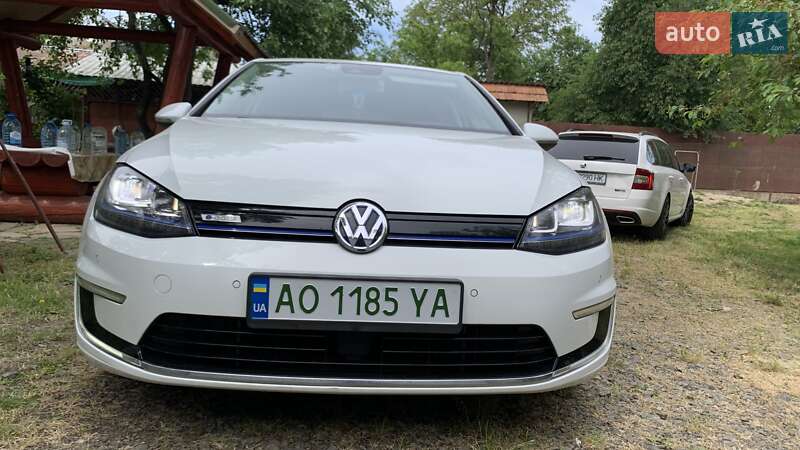 Volkswagen e-Golf 2014