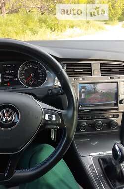 Хетчбек Volkswagen e-Golf 2014 в Запоріжжі