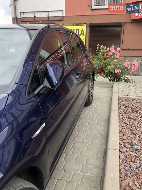 Хэтчбек Volkswagen e-Golf 2018 в Львове