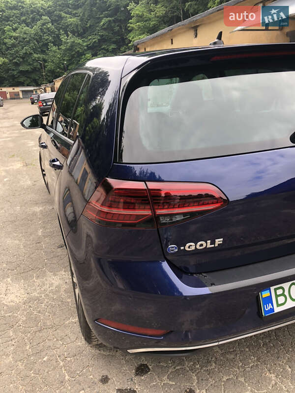 Хэтчбек Volkswagen e-Golf 2018 в Львове
